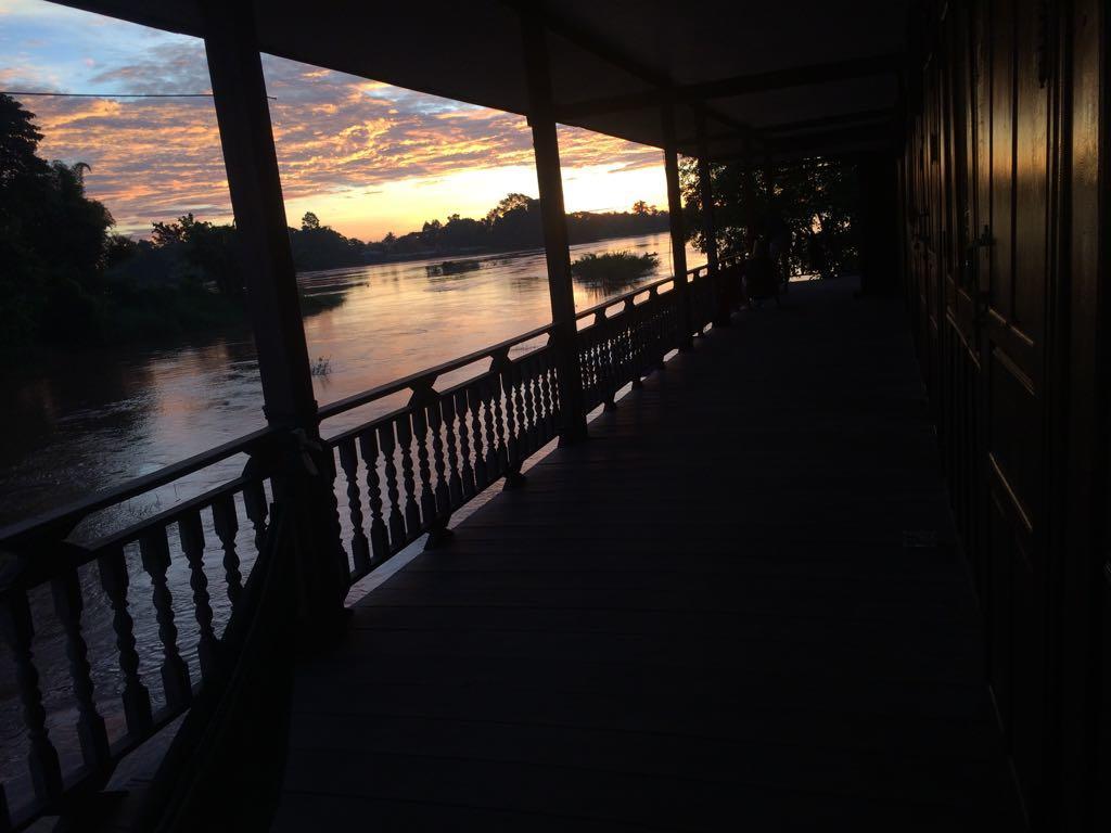 Riverside Bungalow Hotel Bandondet Kültér fotó