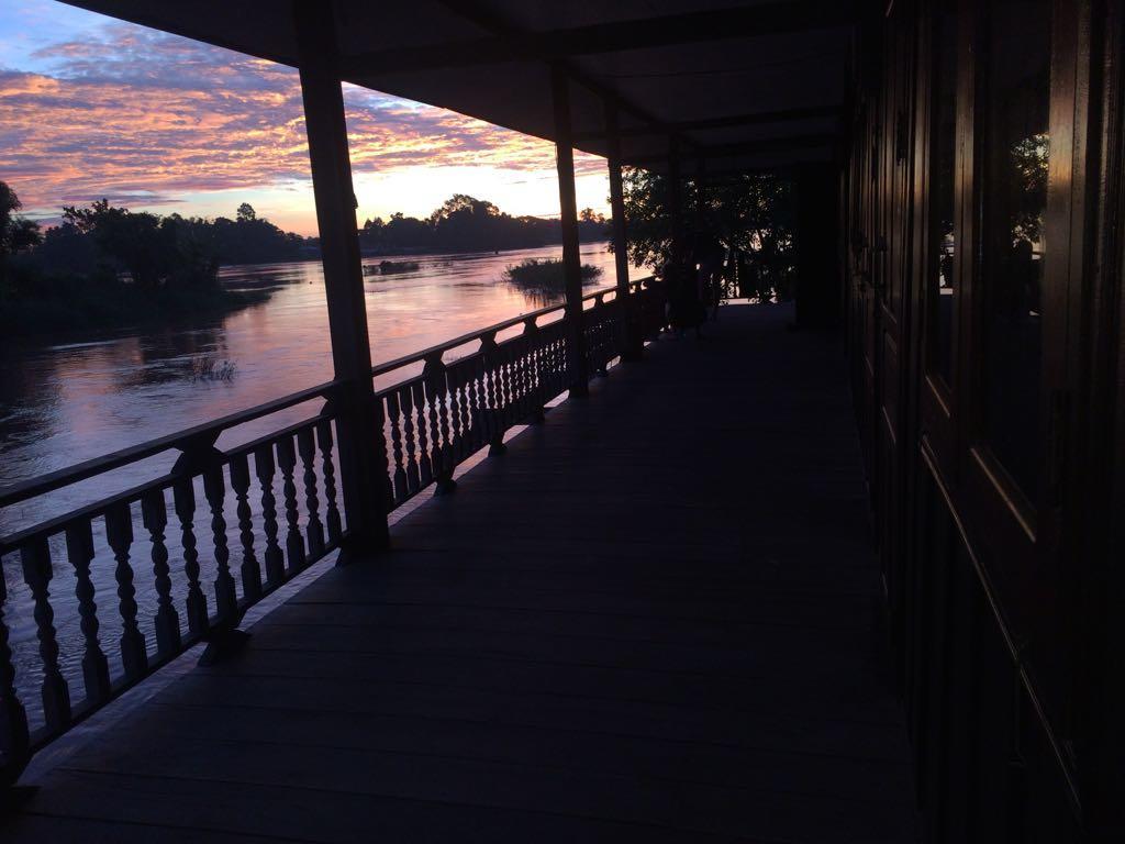 Riverside Bungalow Hotel Bandondet Kültér fotó